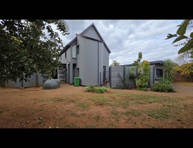 4 BEDROOM HOUSE FOR SALE IN DORANDIA